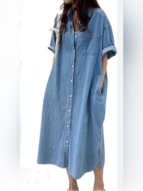 Chouyatou Light Blue Denim Button-Down Midi Dress